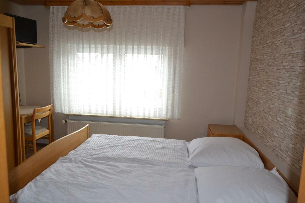 Landgasthaus Krone In St. Johann Sankt Johann  Extérieur photo
